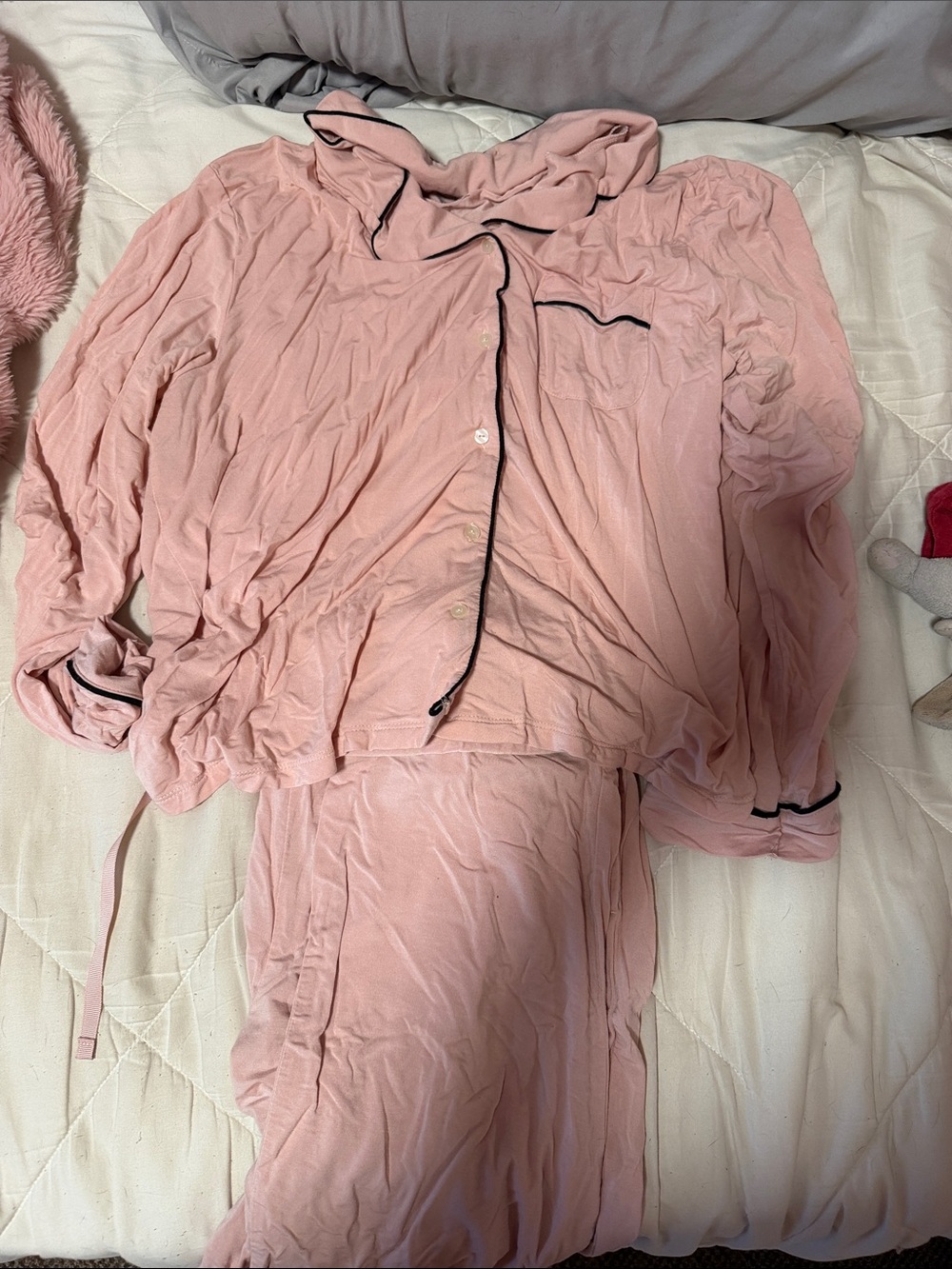 Soft Pink Women's Pajama Set with Contrast Piping